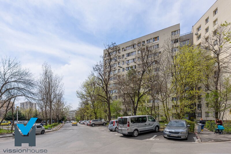 Titan, 5 min de metrou, loc parcare, 2 camere decomandat